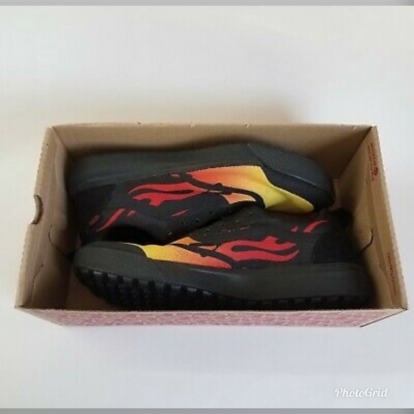 Vans UltraRange Rapidweld Flames Black - Picture 10 of 10